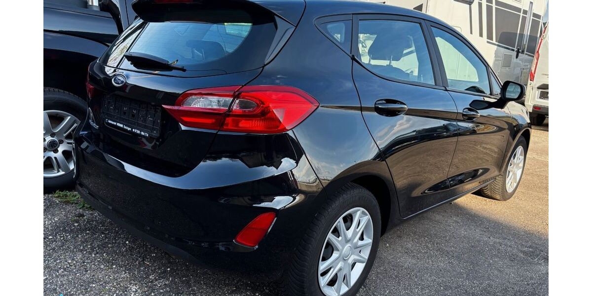 Ford Fiesta 34.900 km 10.800 &euro; Essingen­­­ 73457