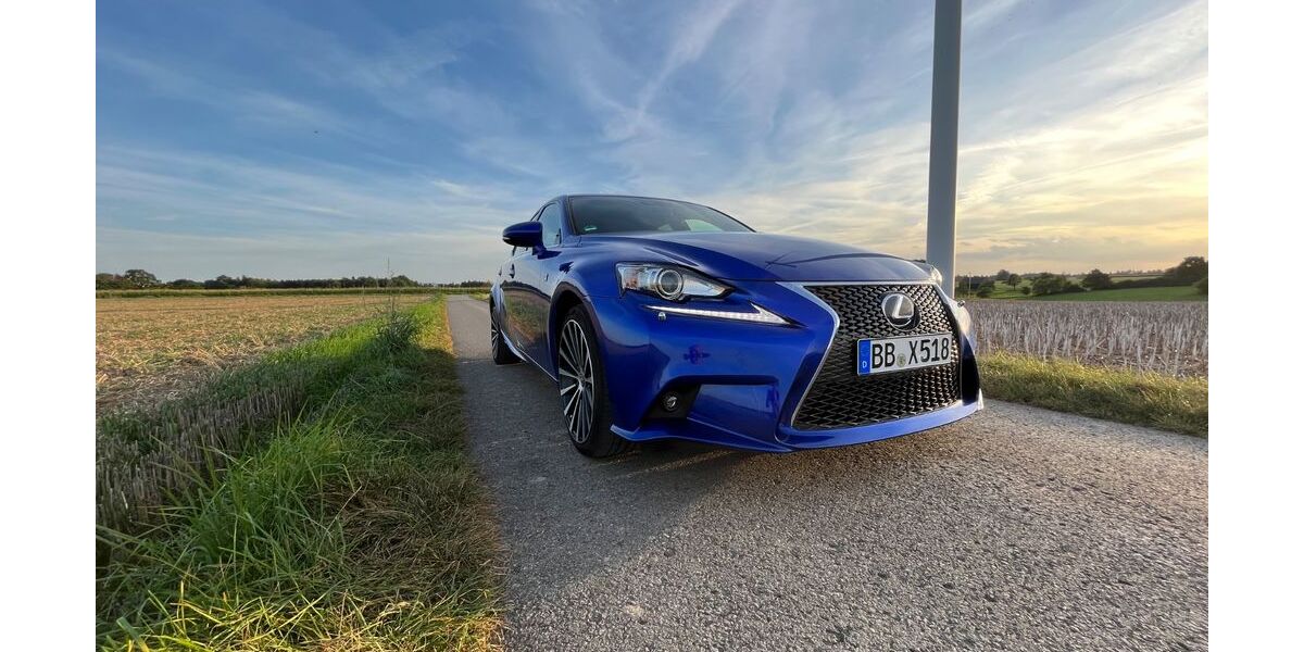 Lexus IS 300 201.000 km 17.500 &euro; Ruppertshofen 73577