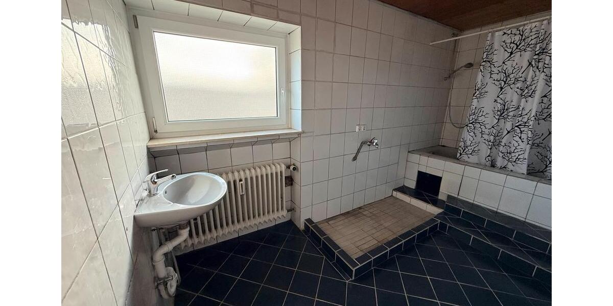 Etagenwohnung Aalen Dewangen - 5 Zimmer, 166 m&sup2;, 1.250&euro; | Angebot:26035415