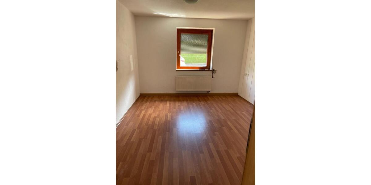 Erdgeschoßwohnung Heidenheim an der Brenz - 3 Zimmer, 80 m&sup2;, 700&euro; | Angebot:26478688