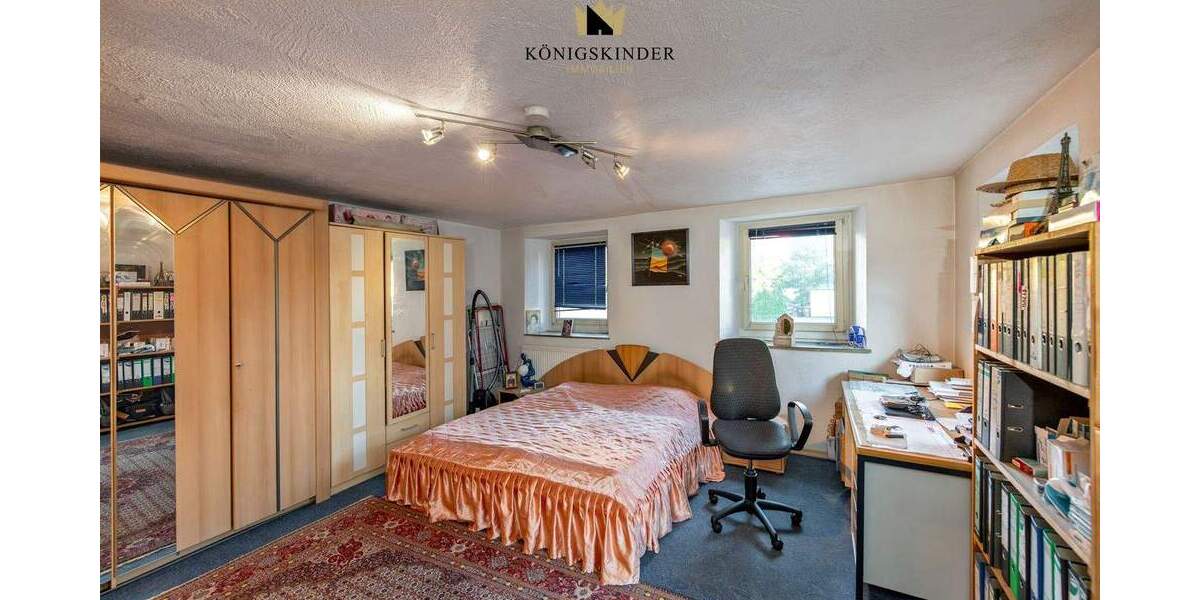 Mehrfamilienhaus, Wohnhaus Heidenheim-Schnaitheim Schnaitheim - 7 Zimmer, 180 m&sup2;, 379.000&euro; | Angebot:25680017