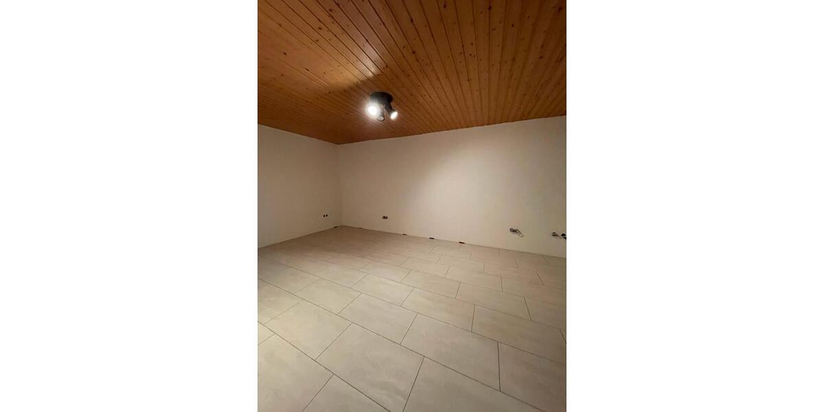 Einfamilienhaus Jagstzell - 7 Zimmer, 150 m&sup2;, 1.300&euro; | Angebot:25992350