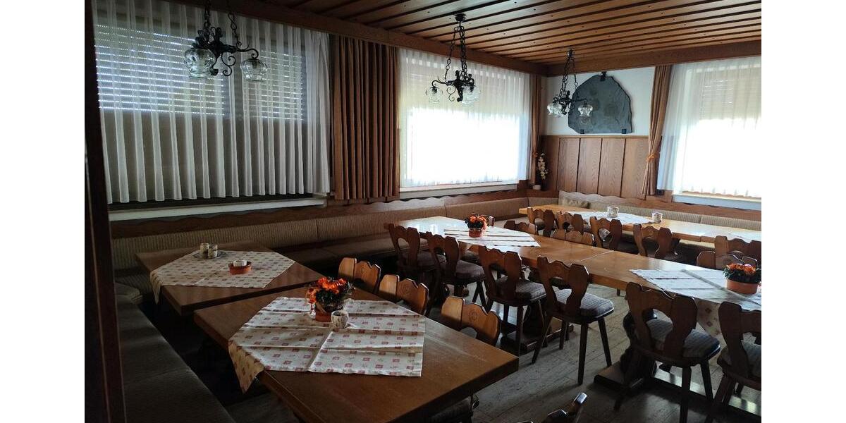 Einfamilienhaus Riesbürg - 23 Zimmer, 300 m&sup2;, 1.300.000&euro; | Angebot:26594155