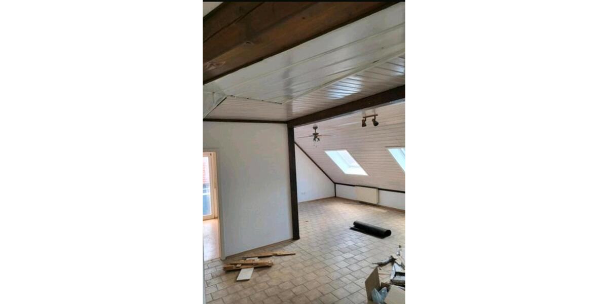 Dachgeschoßwohnung Gaildorf - 4 Zimmer, 90 m&sup2;, 210.000&euro; | Angebot:26592757