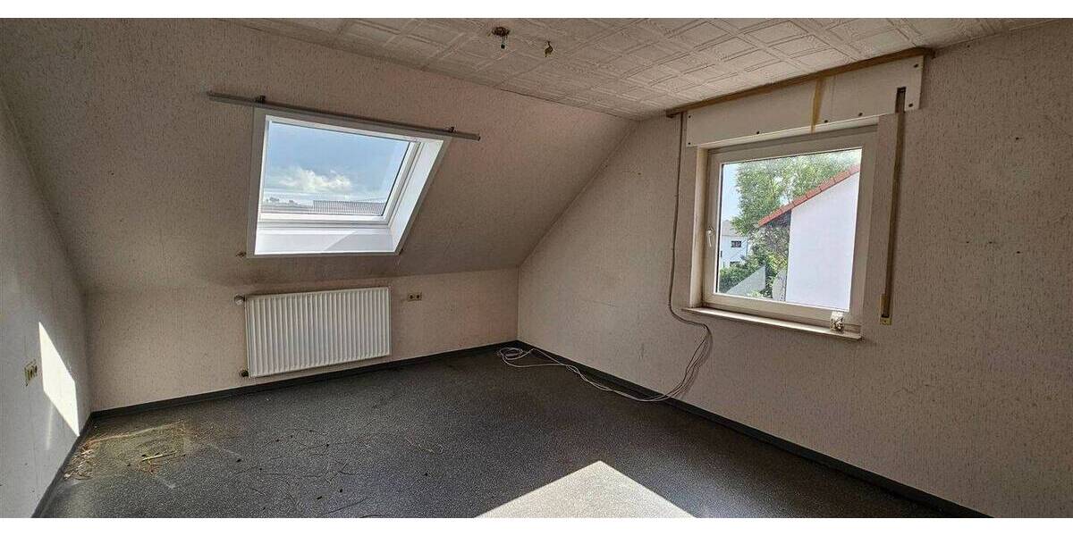 Mehrfamilienhaus, Wohnhaus Steinheim Söhnstetten - 8 Zimmer, 183 m&sup2;, 380.000&euro; | Angebot:25740410