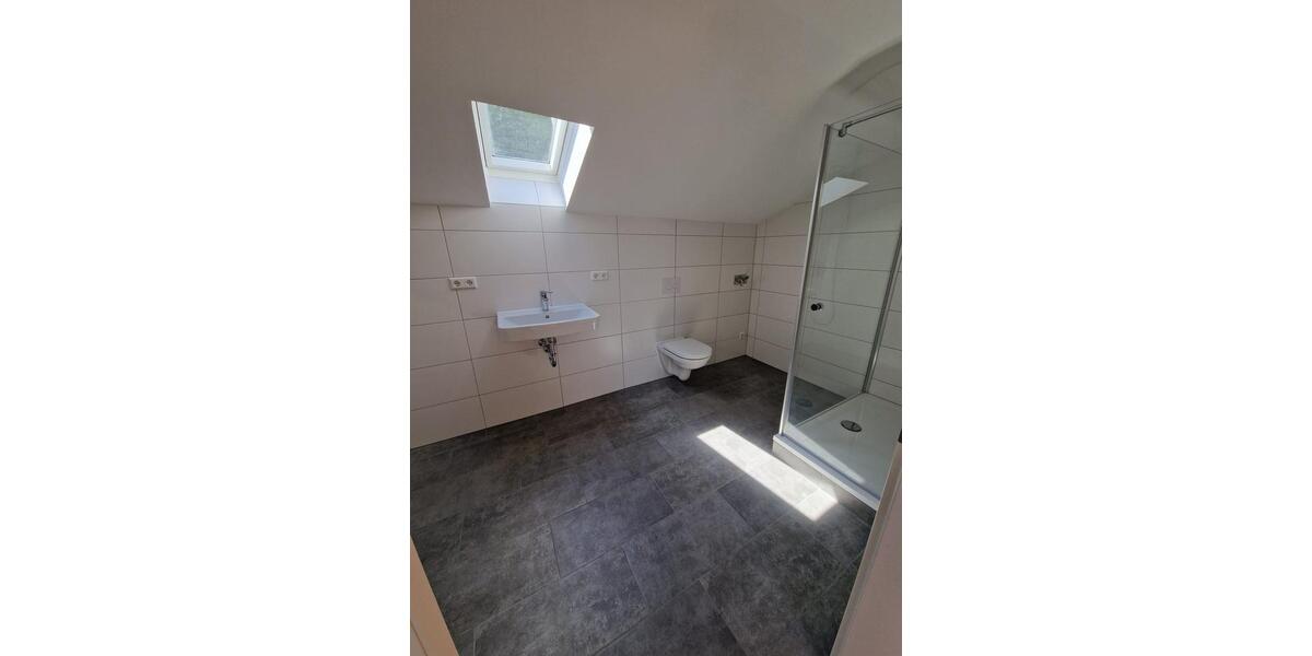 Dachgeschoßwohnung Steinheim am Albuch - 2.5 Zimmer, 65 m&sup2;, 675&euro; | Angebot:25592101