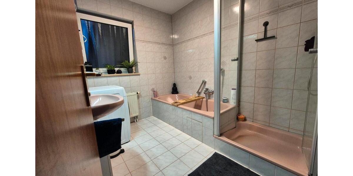 Etagenwohnung Essingen - 2.5 Zimmer, 65 m&sup2;, 239.000&euro; | Angebot:25550895