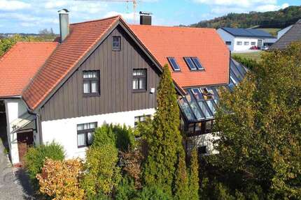 Haus Aalen Attenhofen - 7 Zimmer, 200 m&sup2;, 599.000&euro; | Angebot:27570655