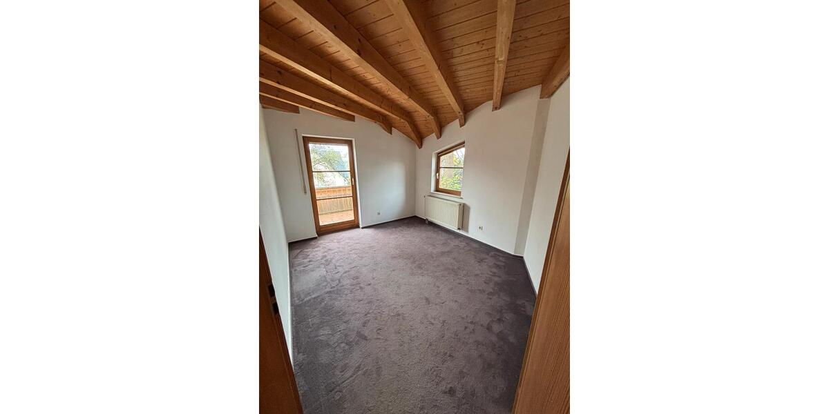 Reihenhaus Aalen Attenhofen - 6.5 Zimmer, 124 m&sup2;, 1.490&euro; | Angebot:26641063