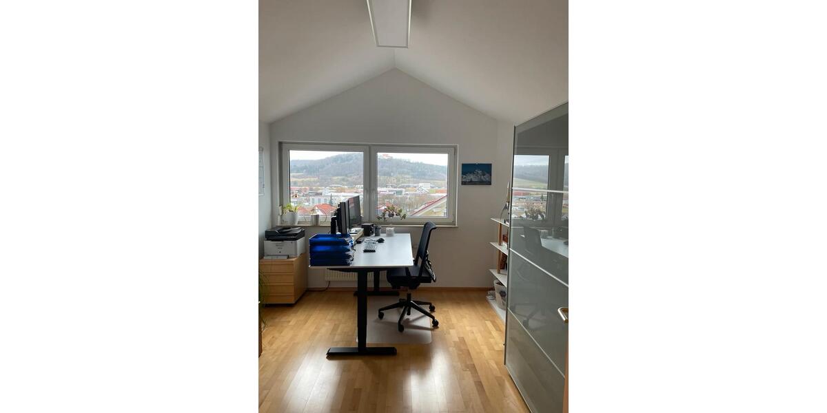 Dachgeschoßwohnung Donzdorf - 4.5 Zimmer, 125 m&sup2;, 1.350&euro; | Angebot:25415767