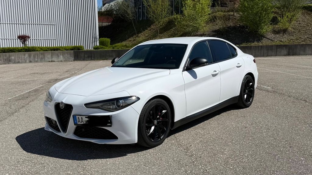 Alfa Romeo Giulia 125.000 km 18.000 &euro; Aalen 73433