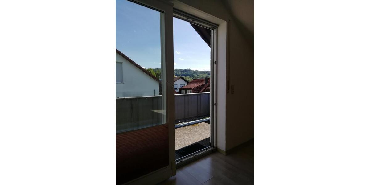 Dachgeschoßwohnung Schwäbisch Gmünd Bargau - 3 Zimmer, 81 m&sup2;, 830&euro; | Angebot:27604388