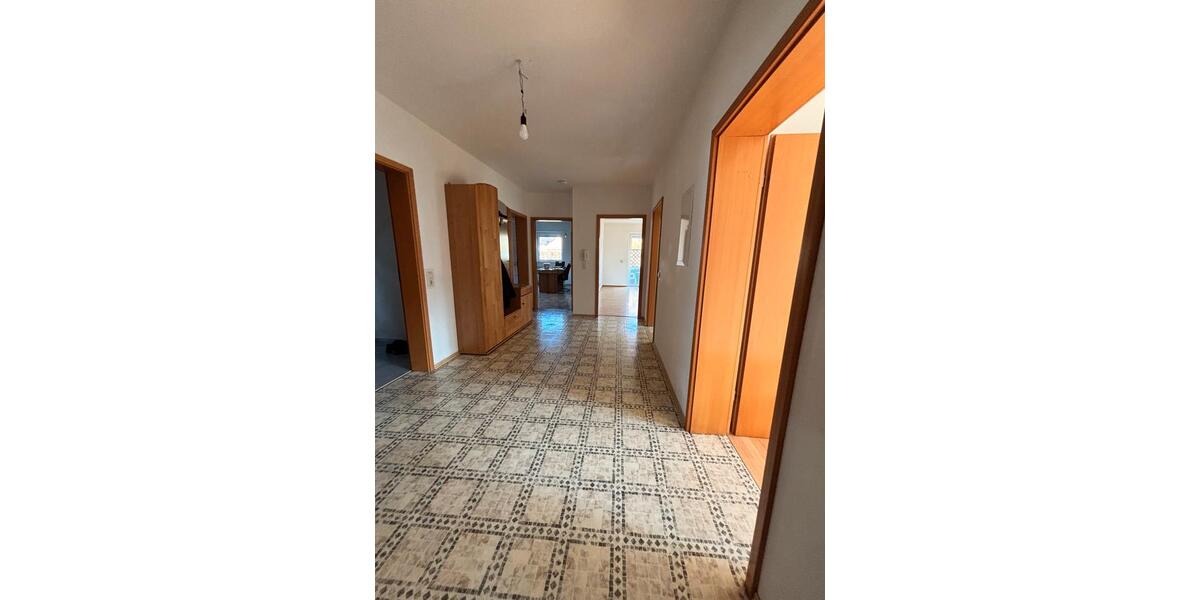 Einfamilienhaus Mönchsroth - 8 Zimmer, 216 m&sup2;, 535.000&euro; | Angebot:25832014