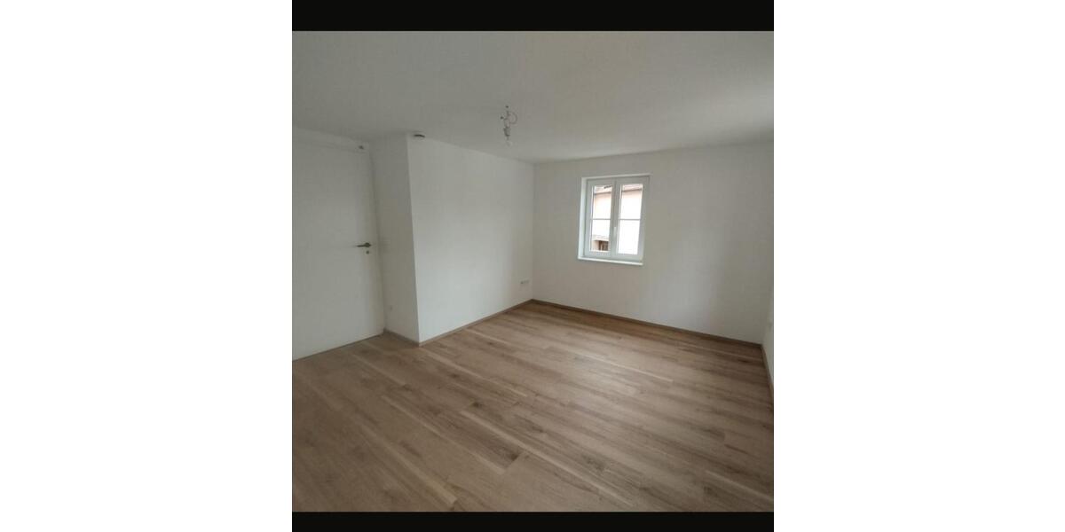 Etagenwohnung Nördlingen - 2.5 Zimmer, 85 m&sup2;, 1.050&euro; | Angebot:26022256