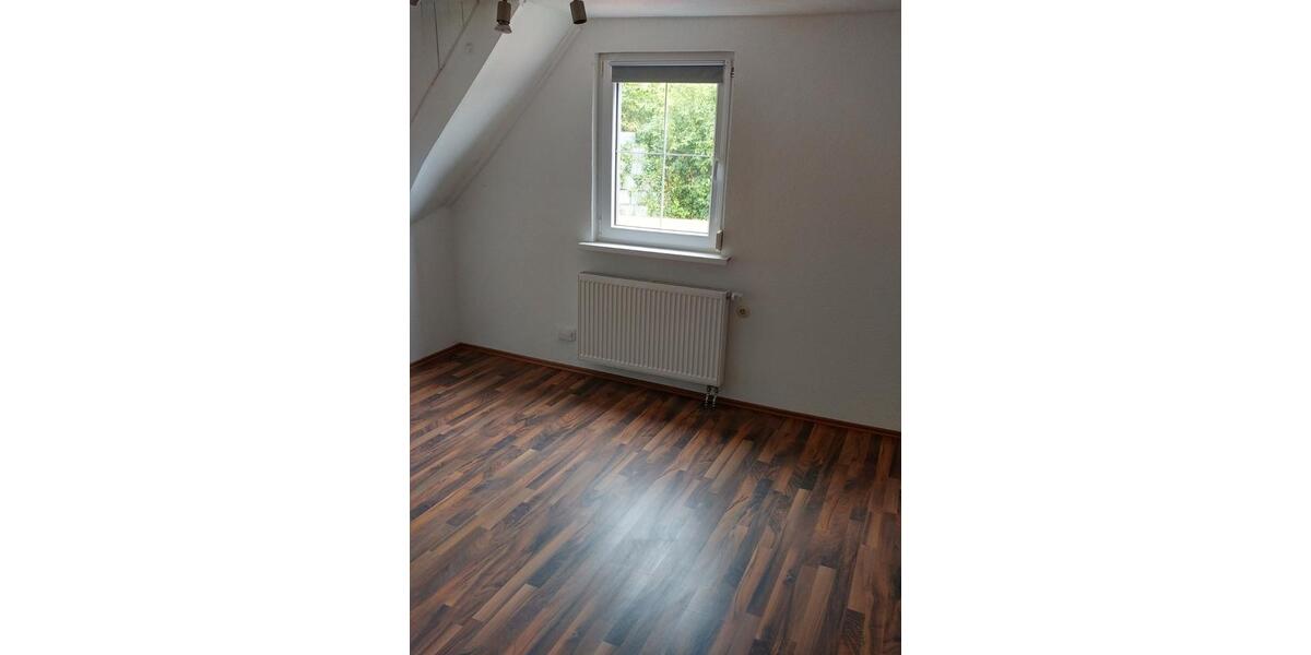 Einfamilienhaus Hüttlingen - 4 Zimmer, 90 m&sup2;, 200.000&euro; | Angebot:26525991
