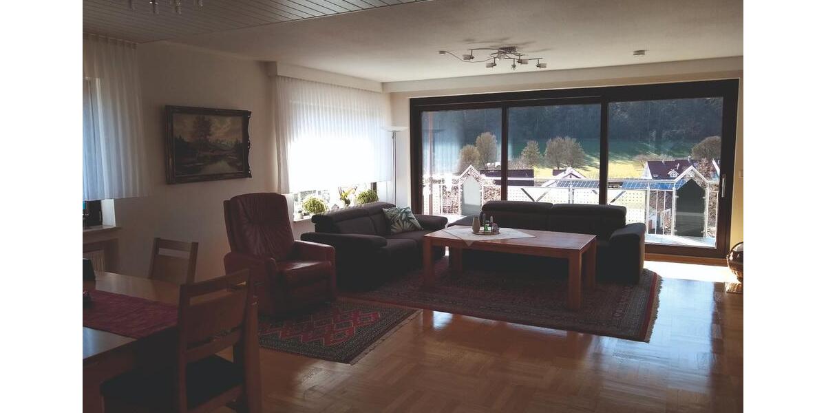 Etagenwohnung Oberkochen - 4.5 Zimmer, 150 m&sup2;, 1.110&euro; | Angebot:26670365