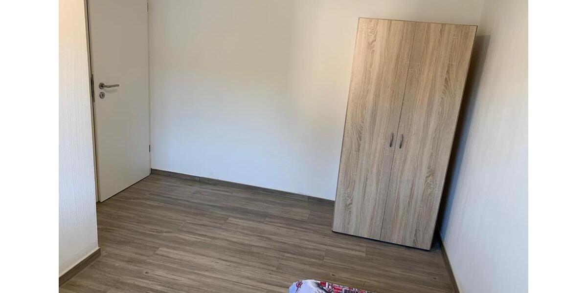 Reihenhaus Schwäbisch Gmünd - 8 Zimmer, 140 m&sup2;, 1.500&euro; | Angebot:27618942