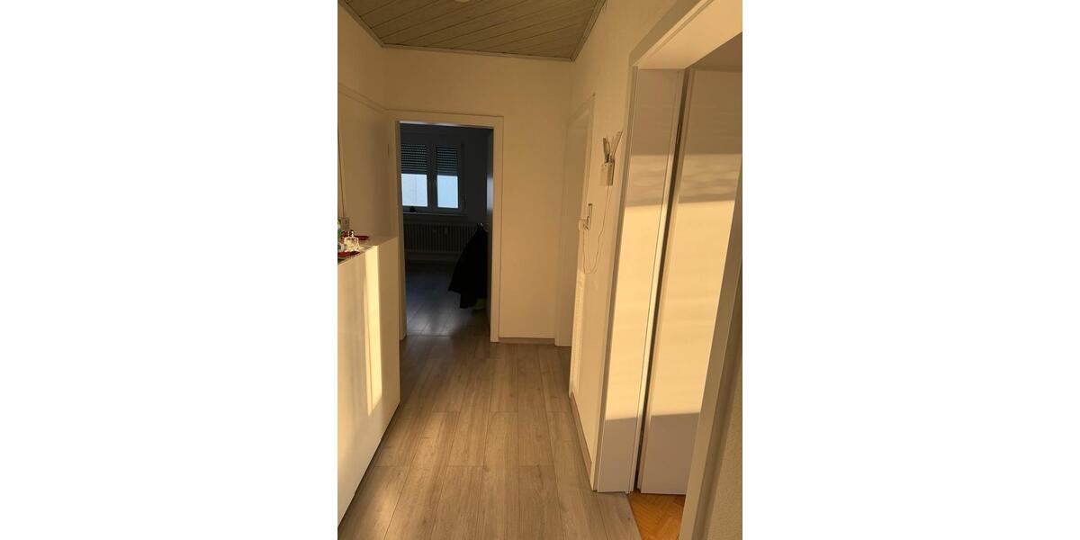 Etagenwohnung Aalen - 3 Zimmer, 70 m&sup2;, 1.400&euro; | Angebot:25390642