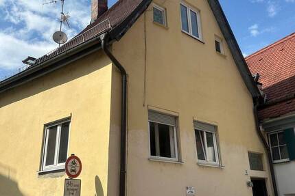 Wohnung Nördlingen - 3 Zimmer, 75 m&sup2;, 750&euro; | Angebot:25741037