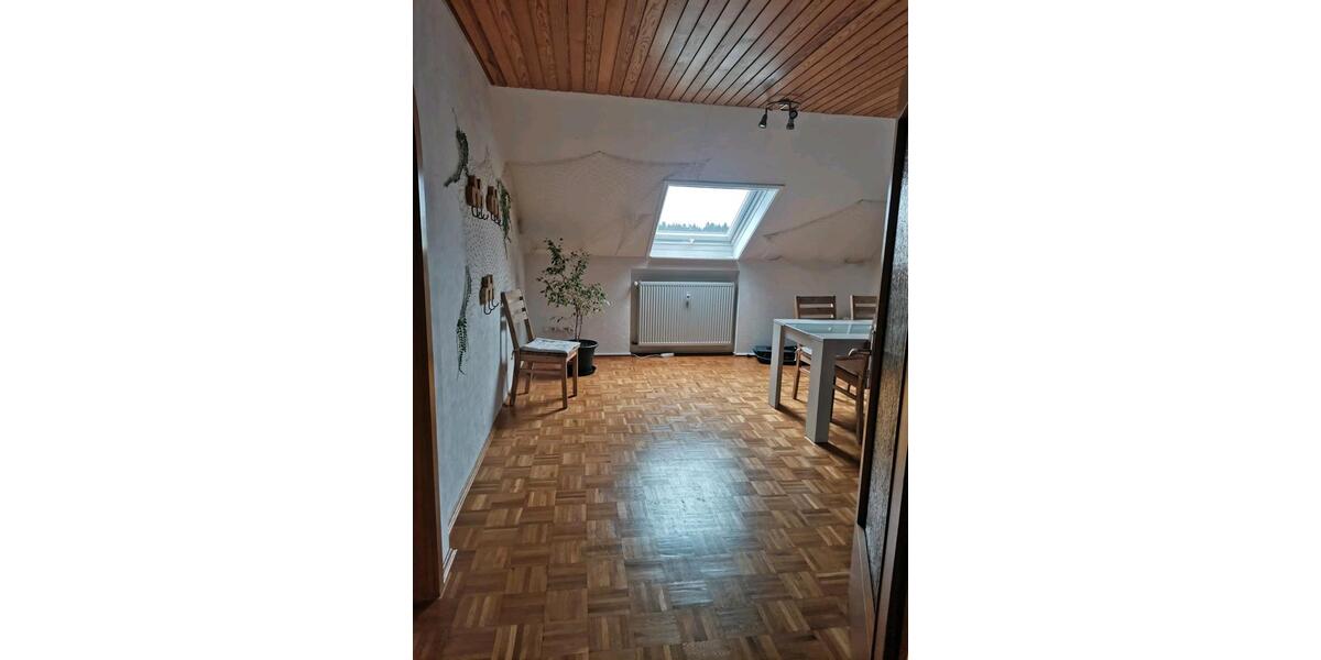 Dachgeschoßwohnung Rosenberg - 3 Zimmer, 77 m&sup2;, 850&euro; | Angebot:26019853